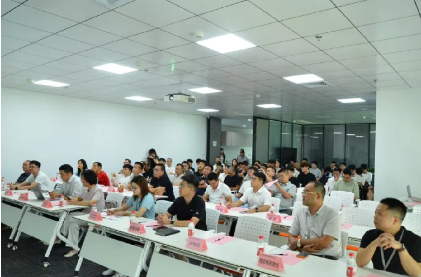 聚焦第三代半導體｜SiC/GaN晶圓刻字怎么選？2026專用設備品牌實測對比